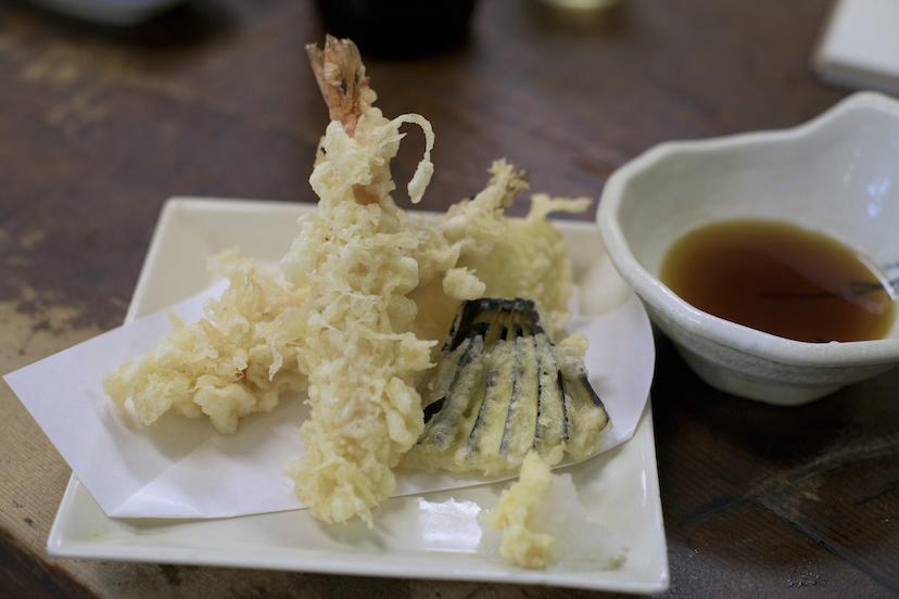 尾張一宮に見つけた「120年食堂」こんなシブい店で朝から赤星を飲めるなんて