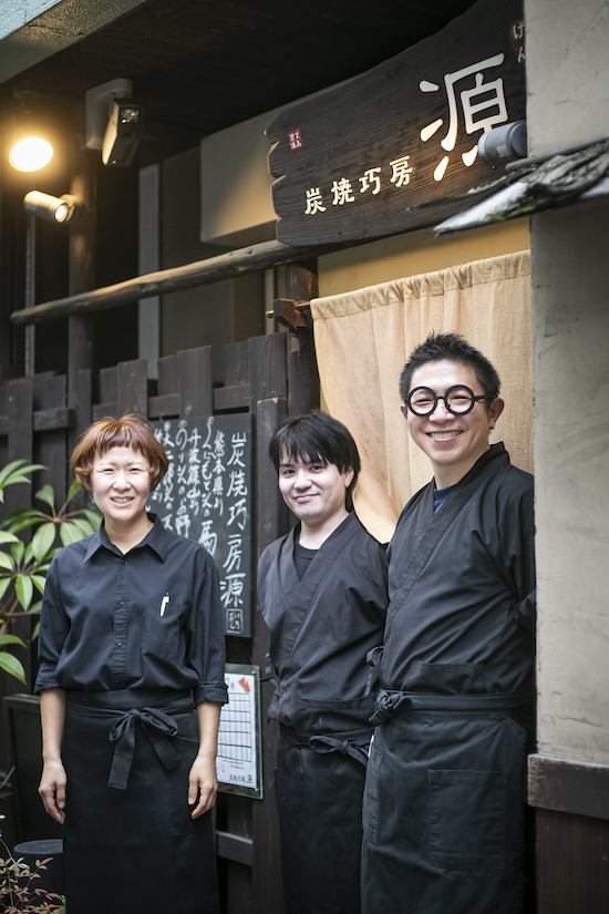 大阪・福島「炭焼巧房 源」鶏・馬・野菜…厳選素材の炭焼に胃も心も焦がされて