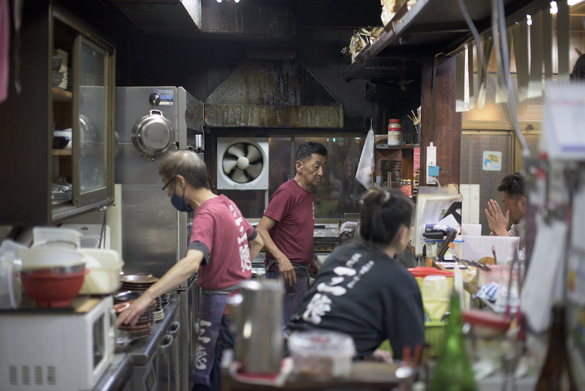 深川・森下「ご機嫌な下町大衆酒場」は居酒屋兼もつ料理店兼お食事処だった